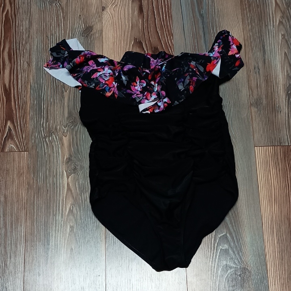 Torrid One Piece Swimsuit Size 0
